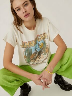 Daydreamer Johnny Cash Cream Graphic Band Tee Top, M